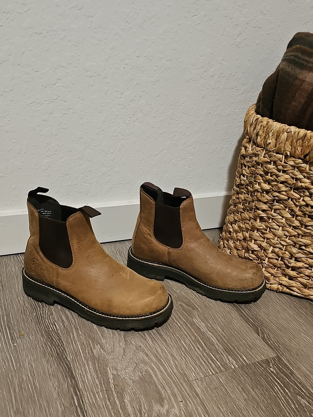 ARIAT chelsea Boot Leather Size 9/9.5